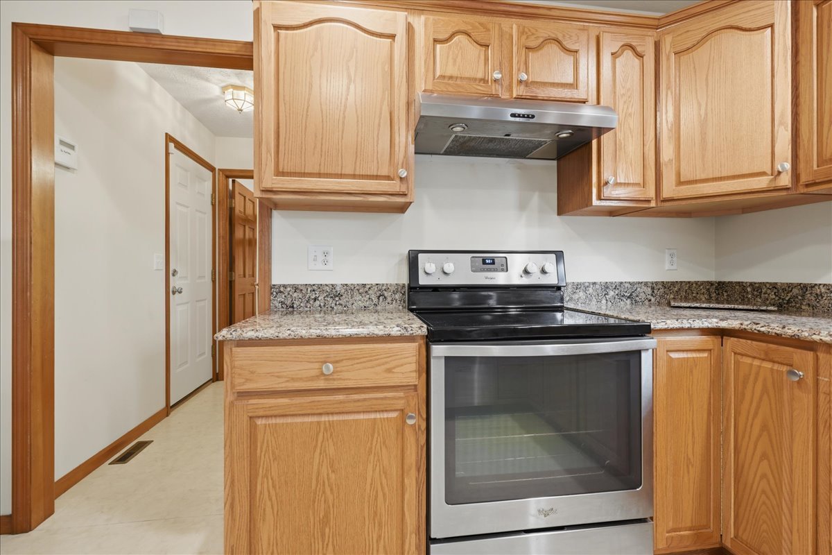 3211 Clairbridge Drive Property Photo 18