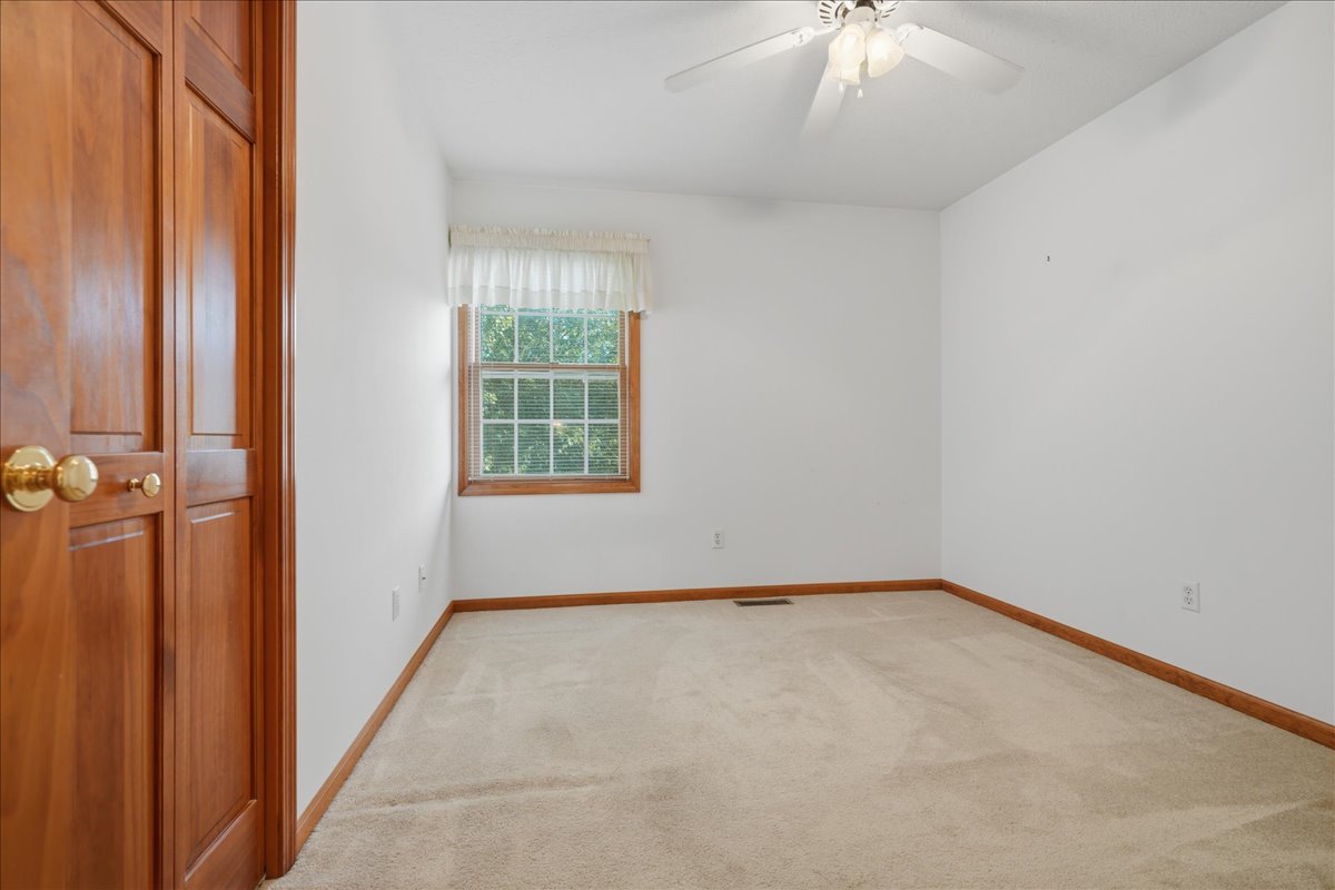 3211 Clairbridge Drive Property Photo 28