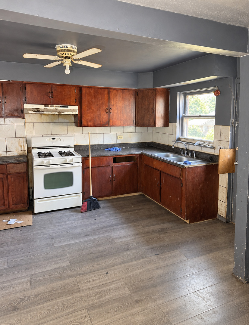 1808 S Kildare Avenue Property Photo 3