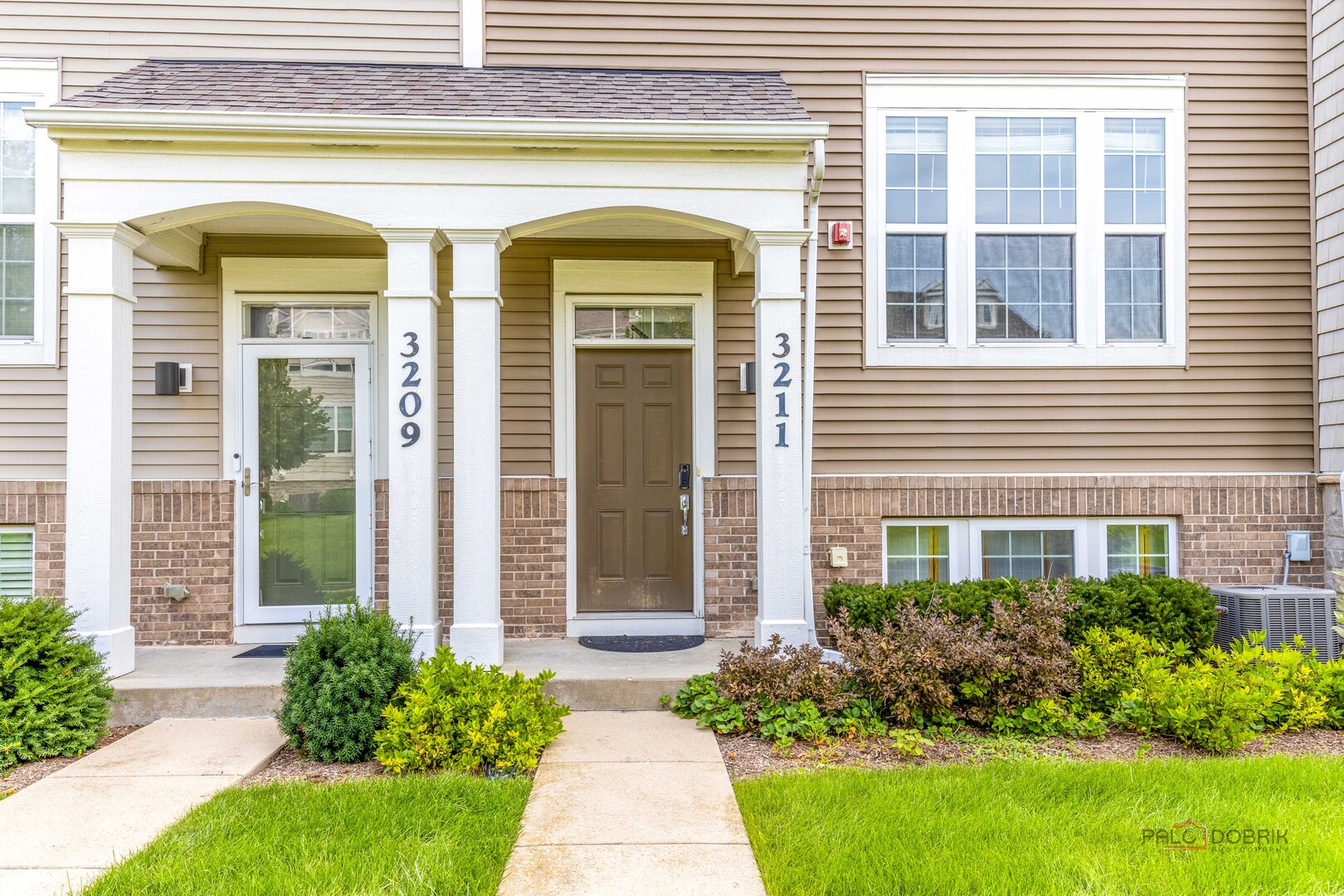 3211 Coral Lane Property Photo 3