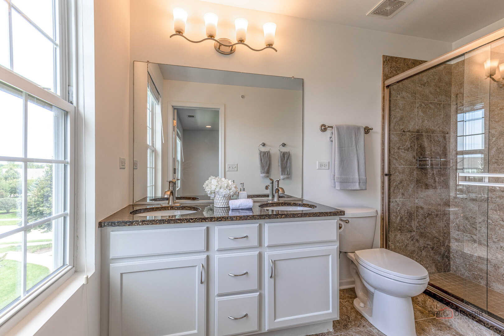 3211 Coral Lane Property Photo 21