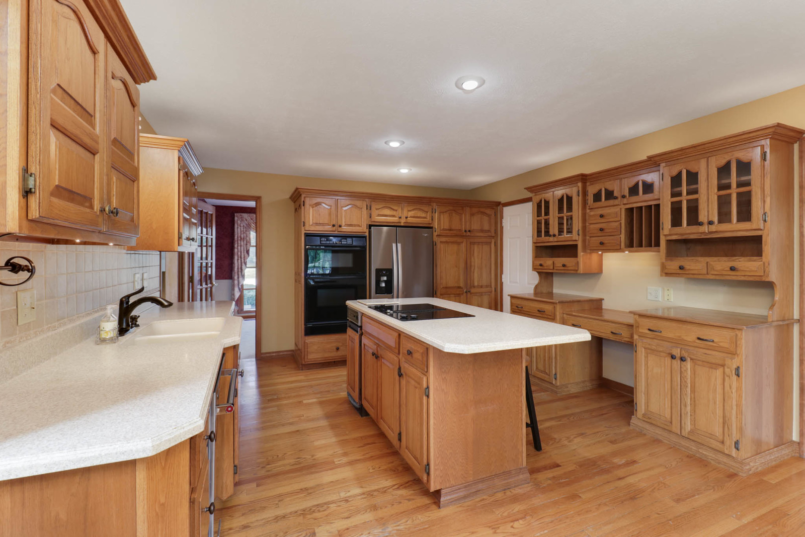 2509 Driftwood Road Property Photo 11