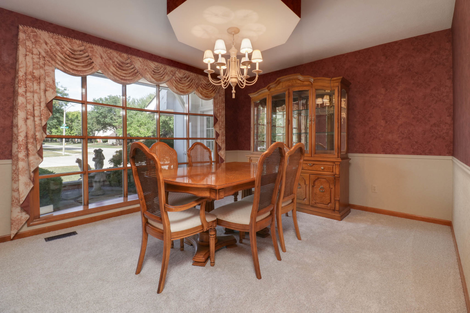 2509 Driftwood Road Property Photo 13