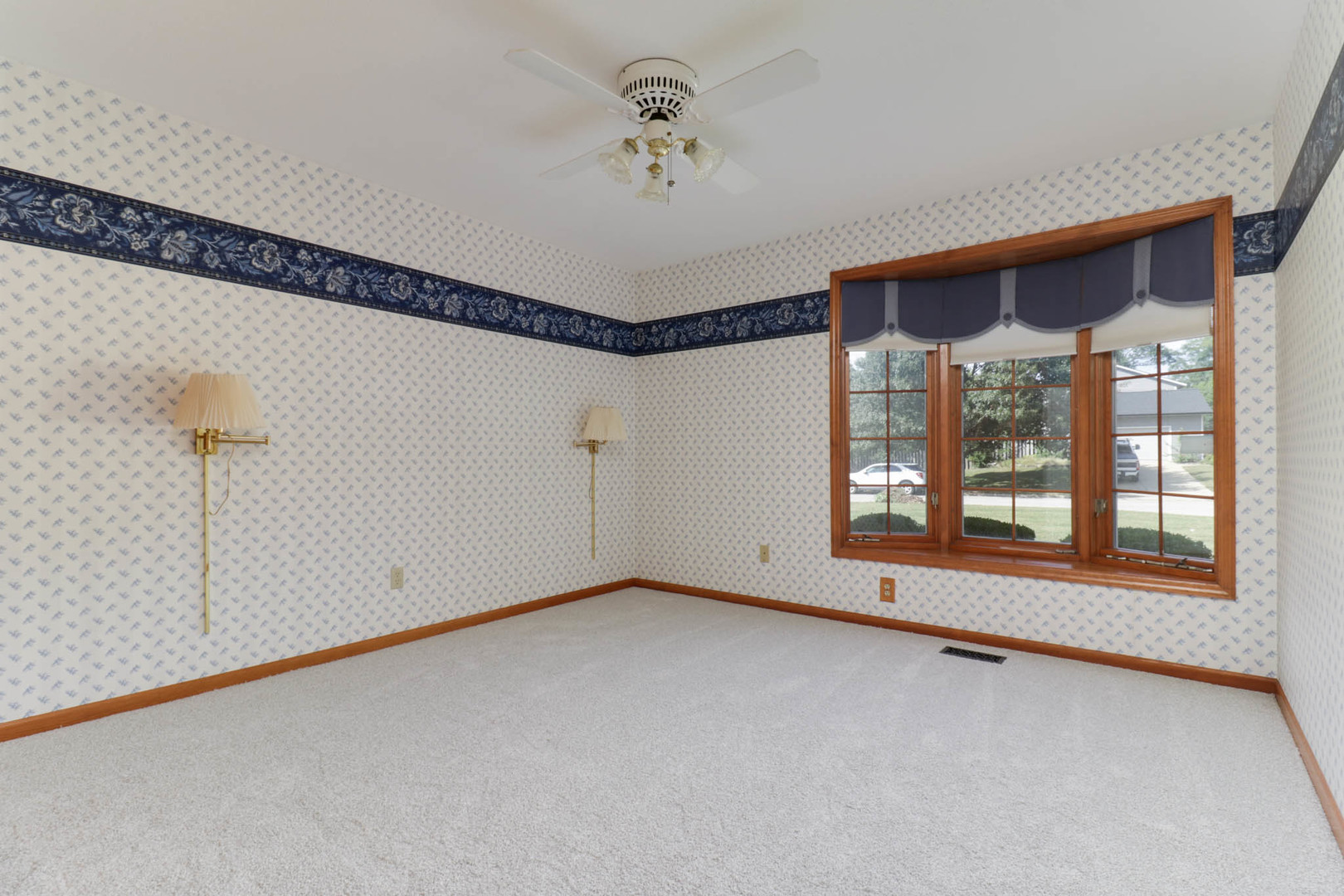 2509 Driftwood Road Property Photo 17
