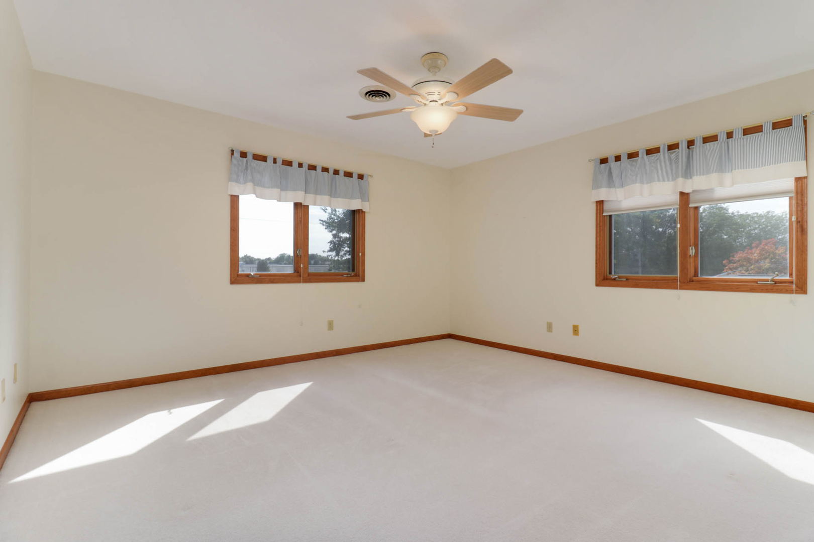 2509 Driftwood Road Property Photo 30