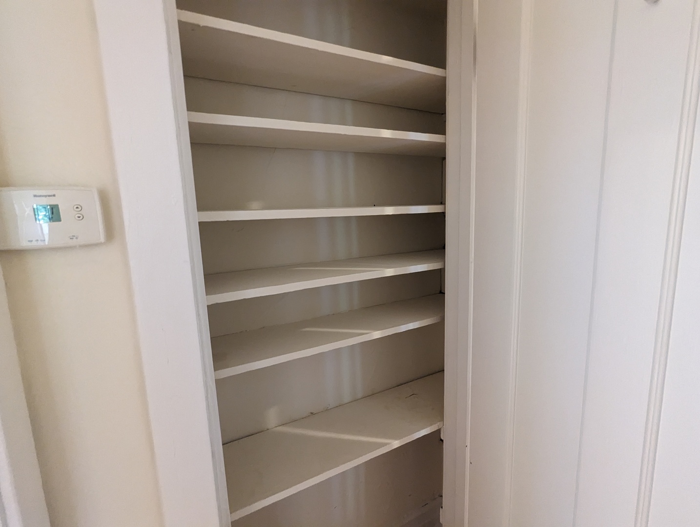 2526 N Kedzie Avenue 2e Property Photo 10