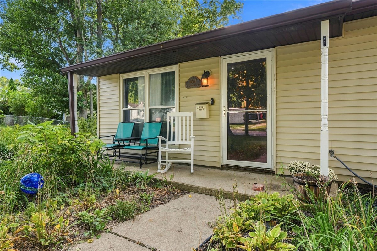 1007 S Livingston Street Property Photo 2
