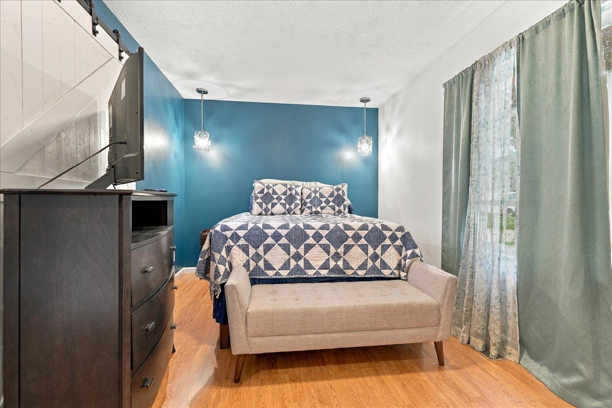1007 S Livingston Street Property Photo 10