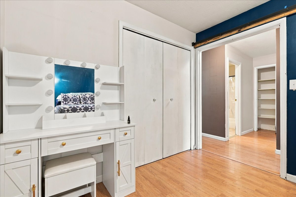 1007 S Livingston Street Property Photo 11