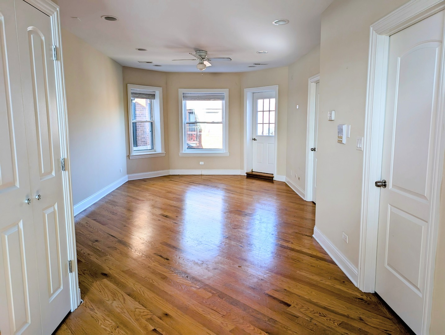 4018 N Central Park Avenue 3n Property Photo 5