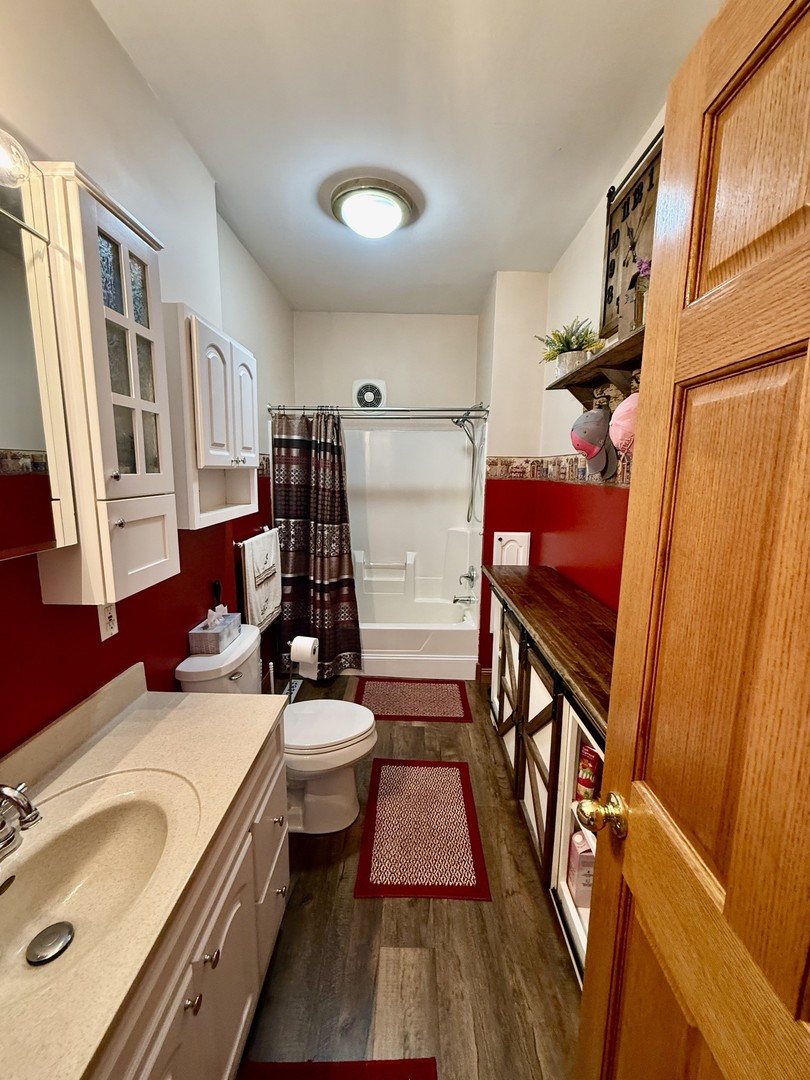 701 S Tremont Street Property Photo 28