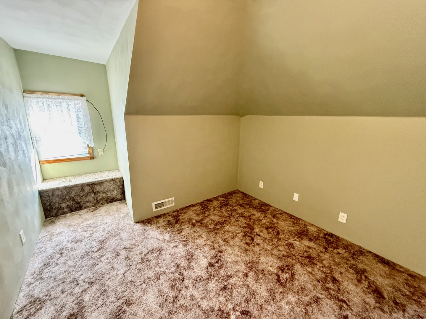 701 S Tremont Street Property Photo 37
