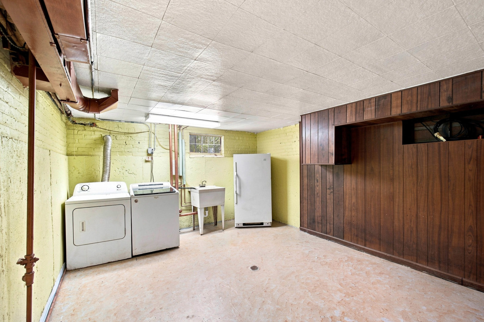 7707 N Nora Avenue Property Photo 10