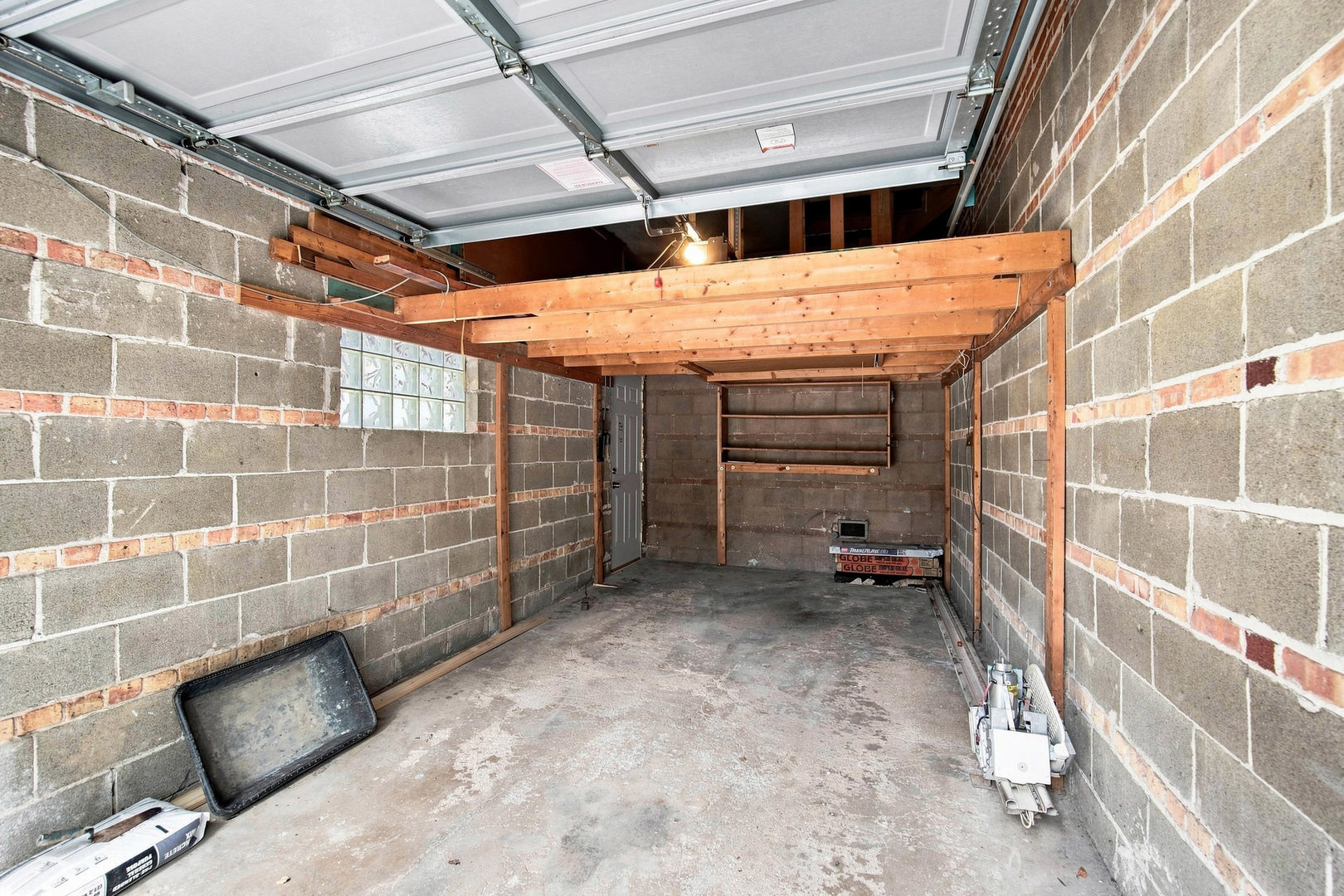 7707 N Nora Avenue Property Photo 15