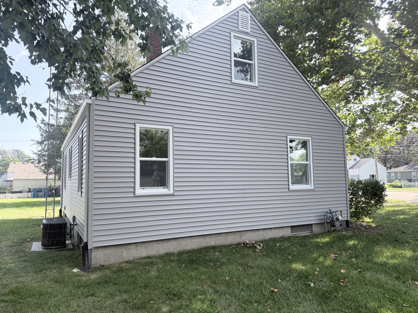 1330 Lennington Circle Property Photo 5