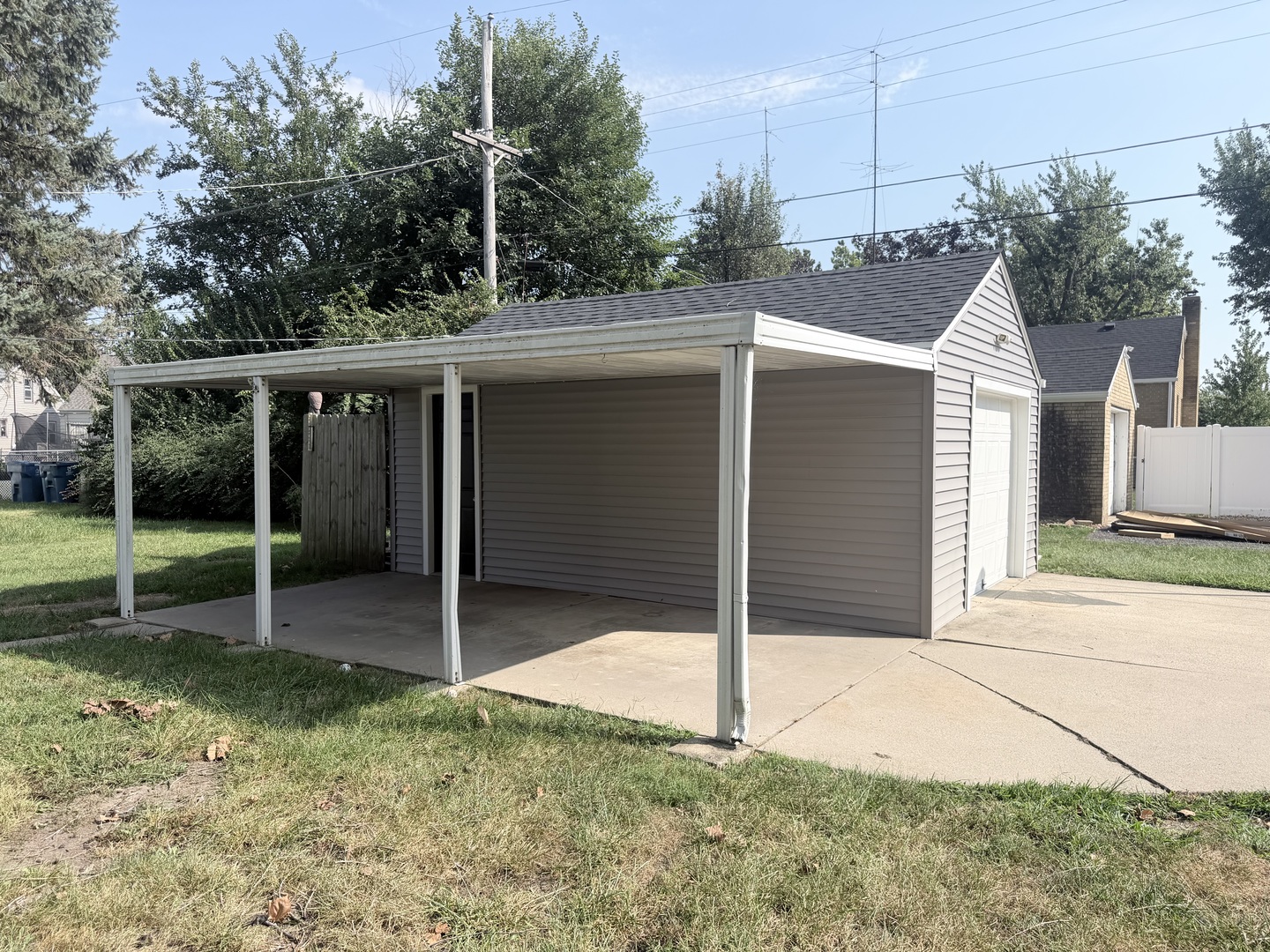 1330 Lennington Circle Property Photo 7
