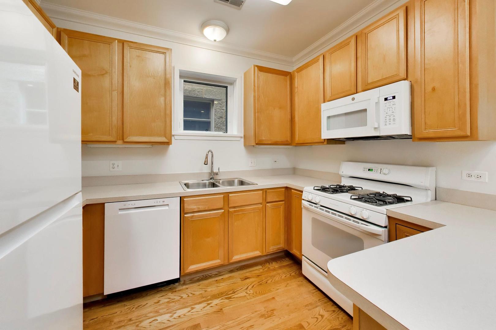 1355 W Fillmore Street C Property Photo 7