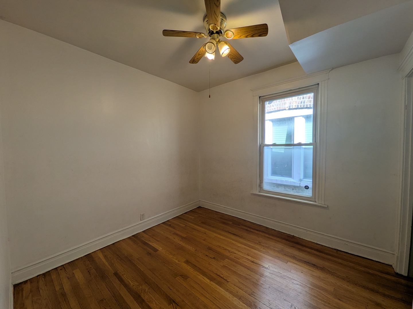 6336 S Ada Street Property Photo 4