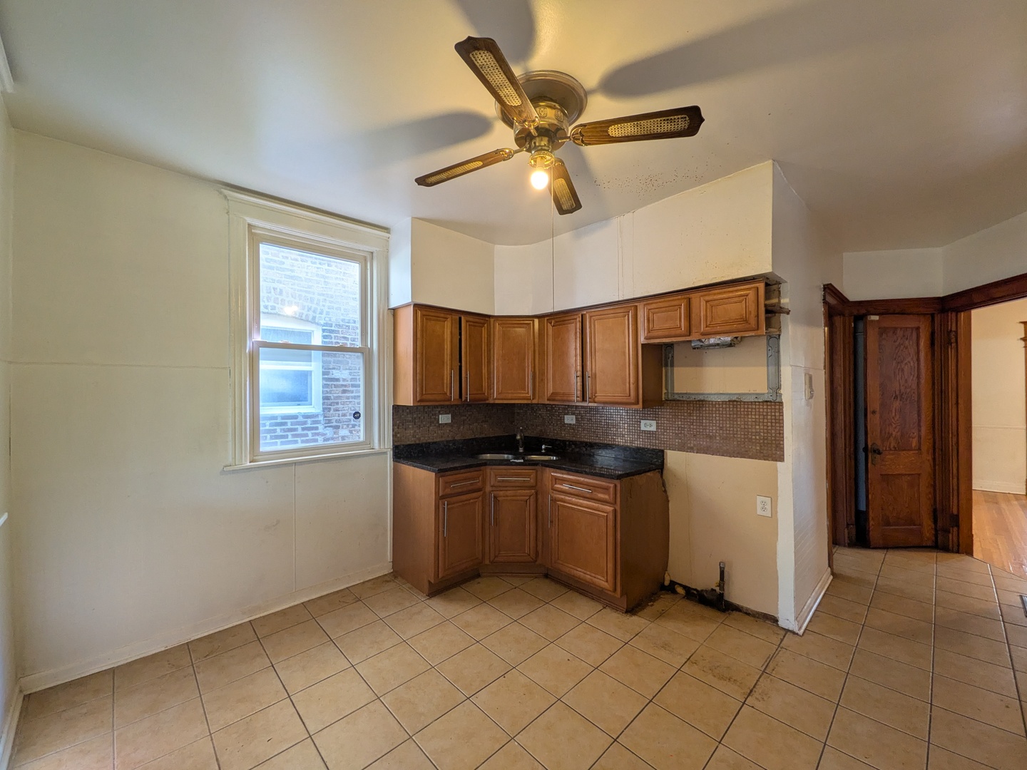 6336 S Ada Street Property Photo 9