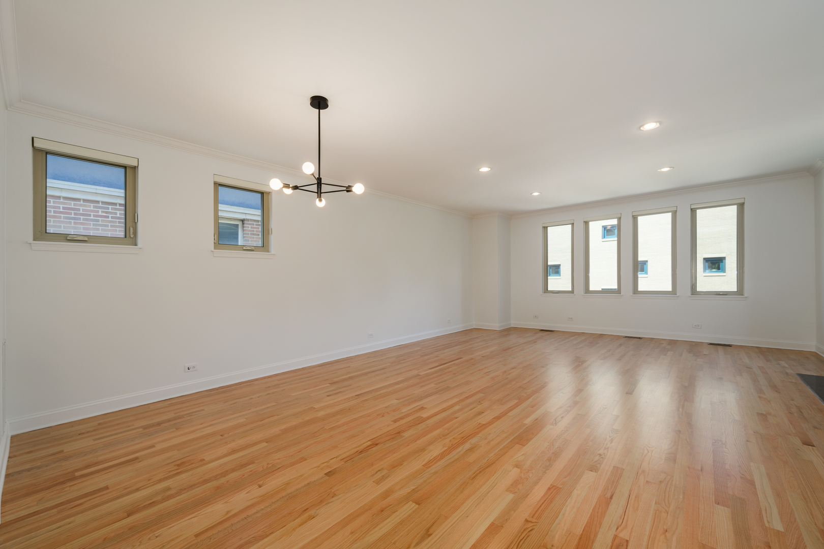 54 W 15th Street Property Photo 6