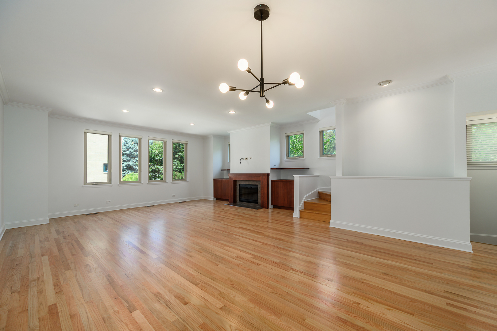 54 W 15th Street Property Photo 7