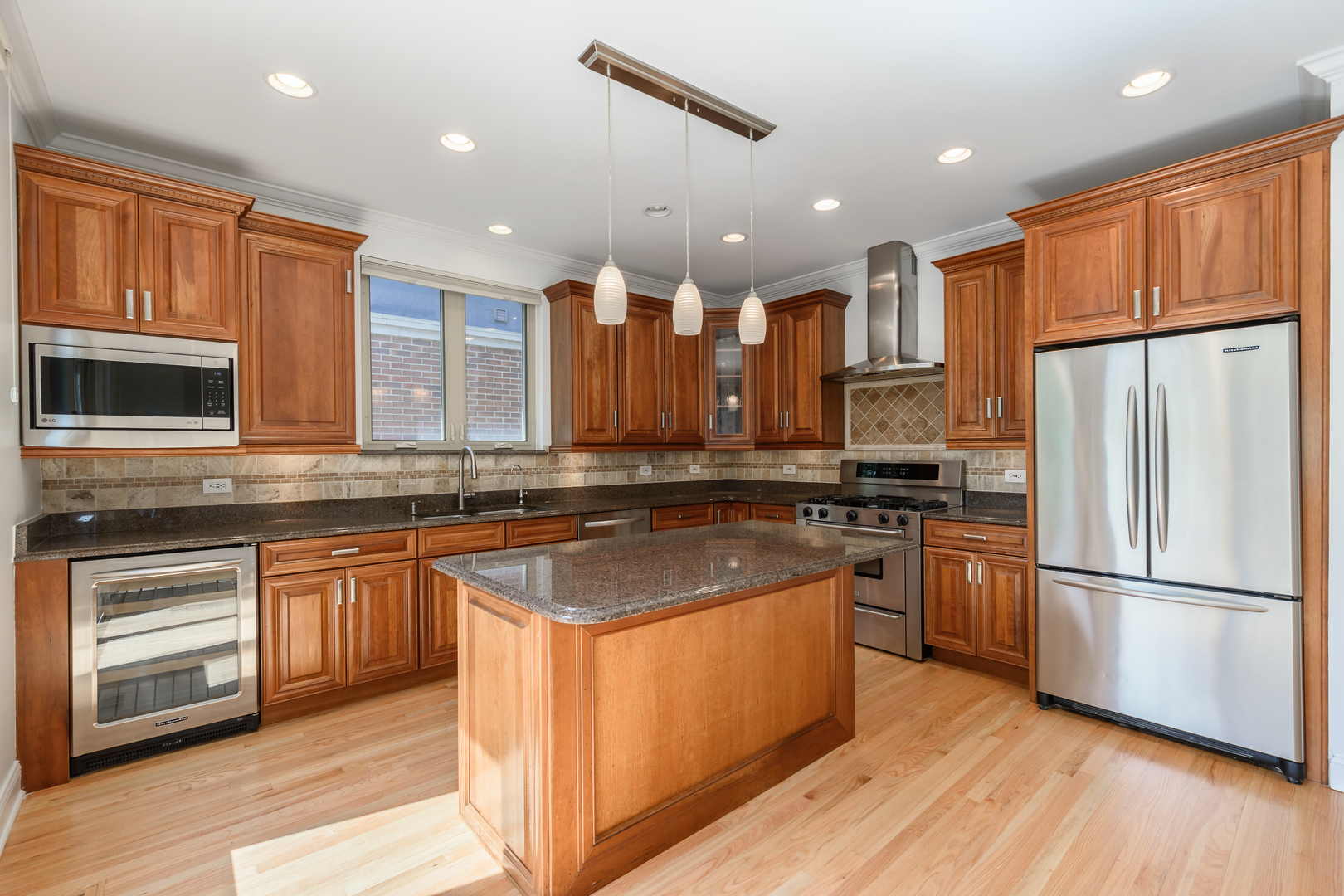 54 W 15th Street Property Photo 14