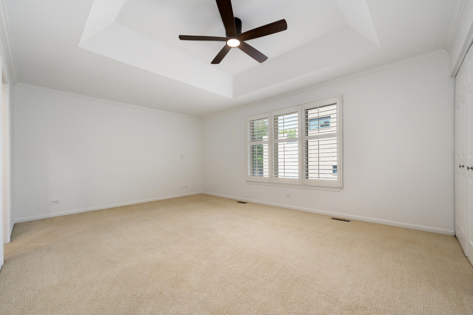 54 W 15th Street Property Photo 20