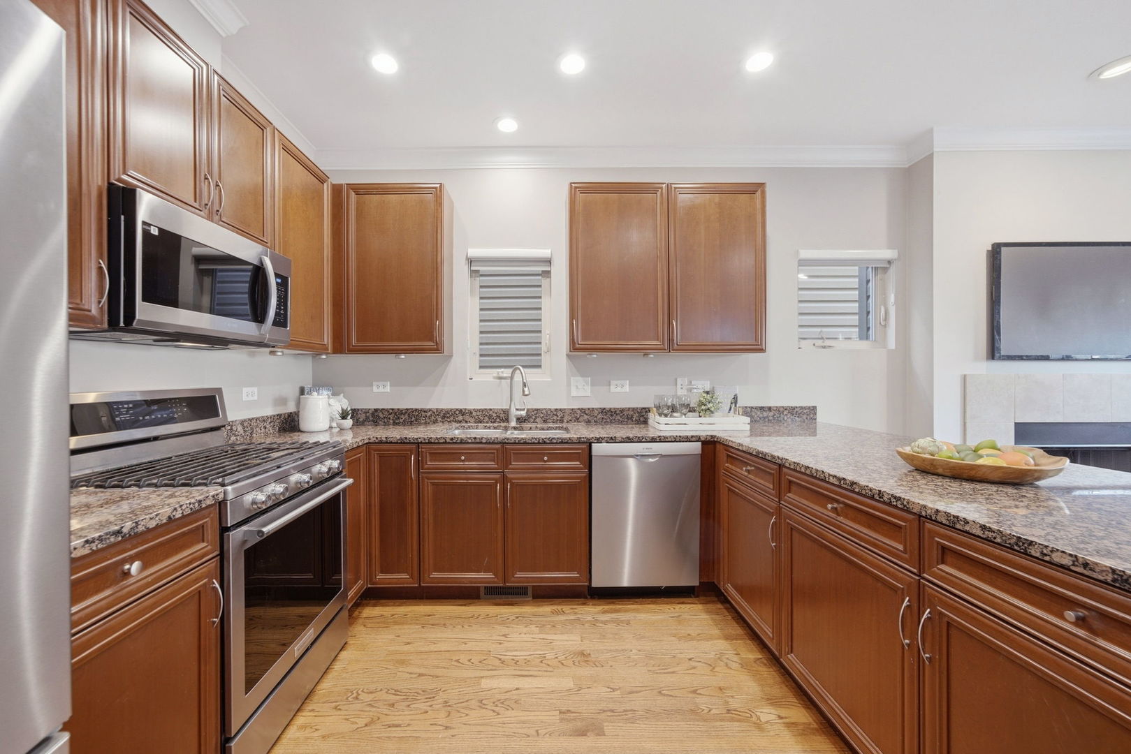 1606 W Edgewater Avenue Property Photo 11