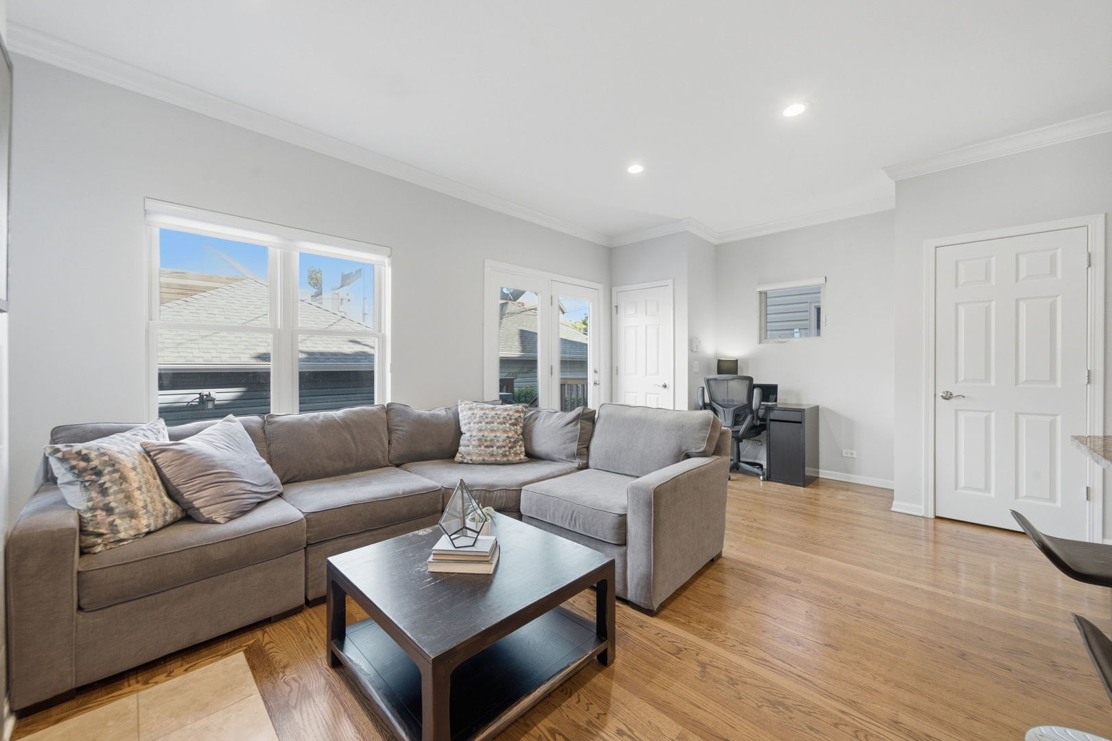 1606 W Edgewater Avenue Property Photo 15