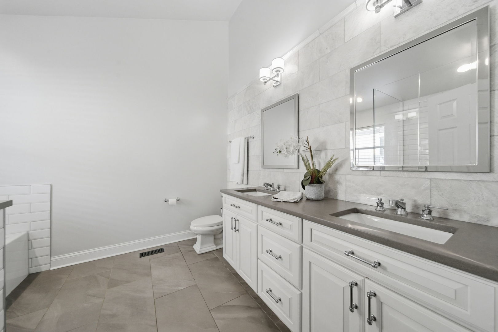 1606 W Edgewater Avenue Property Photo 22