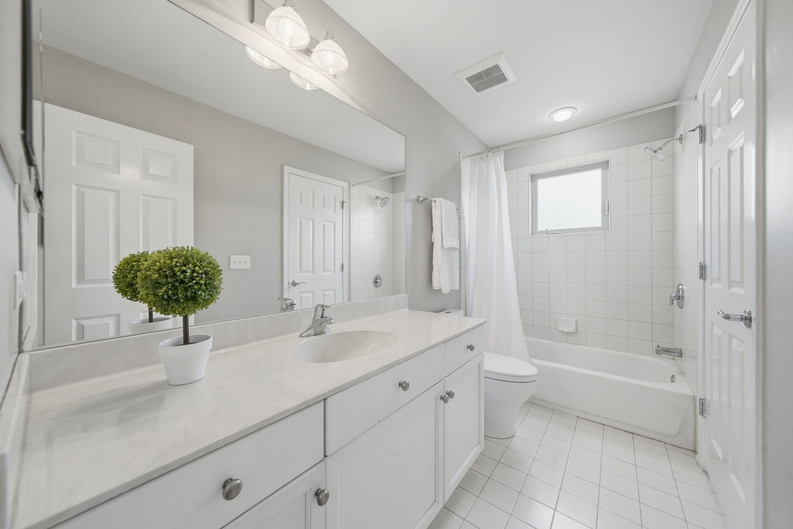 1606 W Edgewater Avenue Property Photo 26