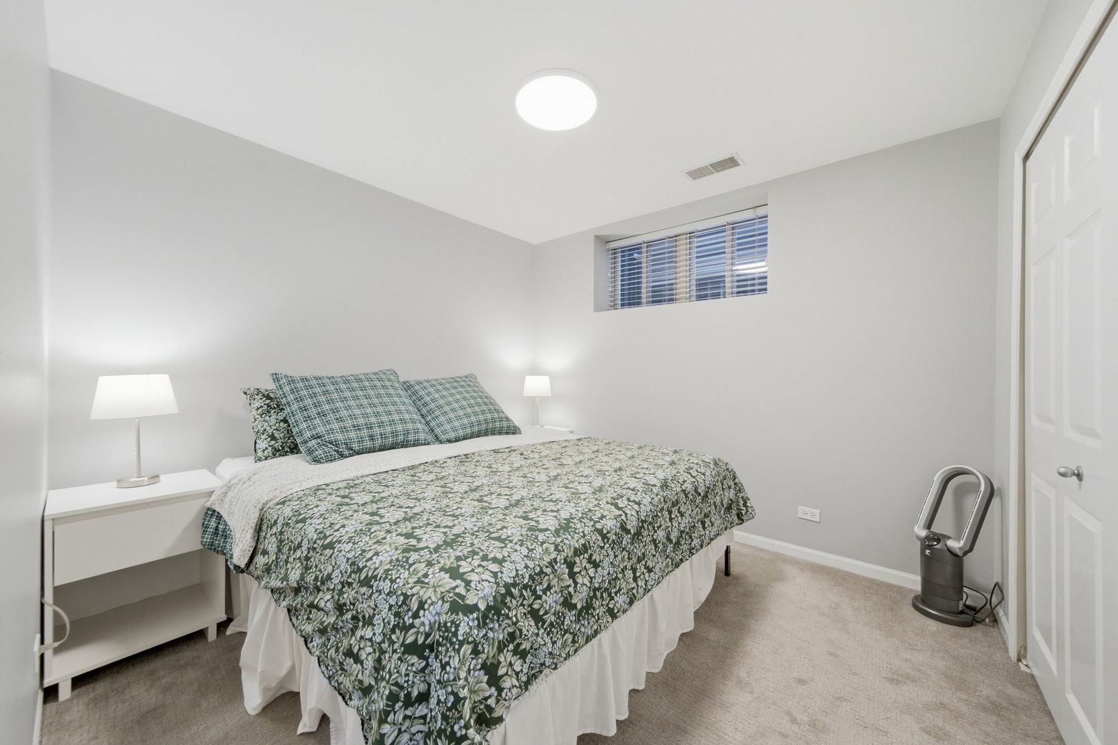 1606 W Edgewater Avenue Property Photo 31