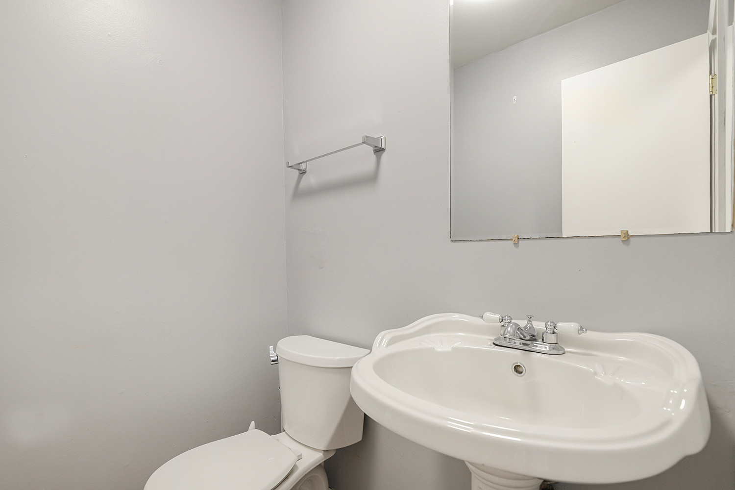 17817 Stonebridge Drive Property Photo 13