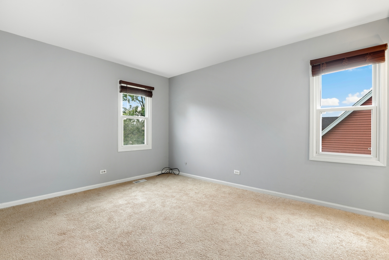 17817 Stonebridge Drive Property Photo 17