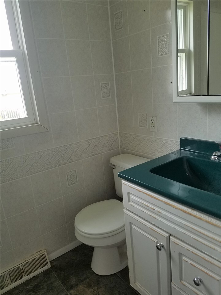 2313 Jackson Avenue Property Photo 6