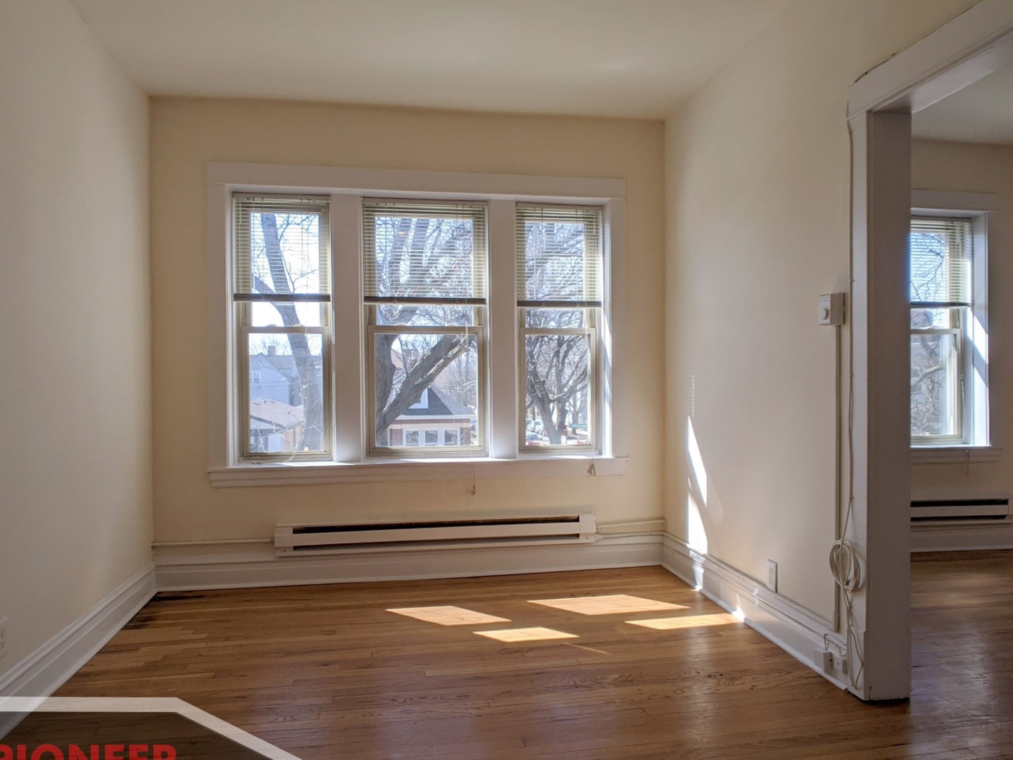 2915 W George Street 2 Property Photo 4