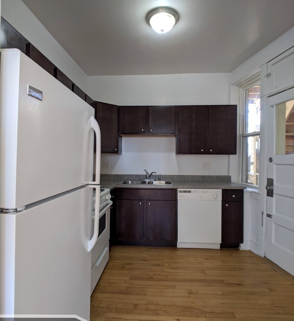 2915 W George Street 2 Property Photo 6