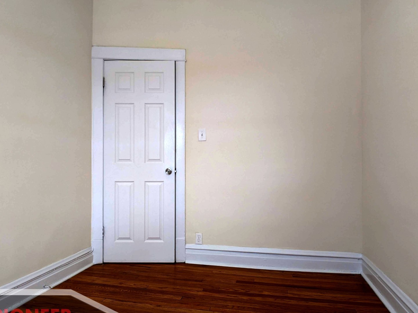 2915 W George Street 2 Property Photo 9