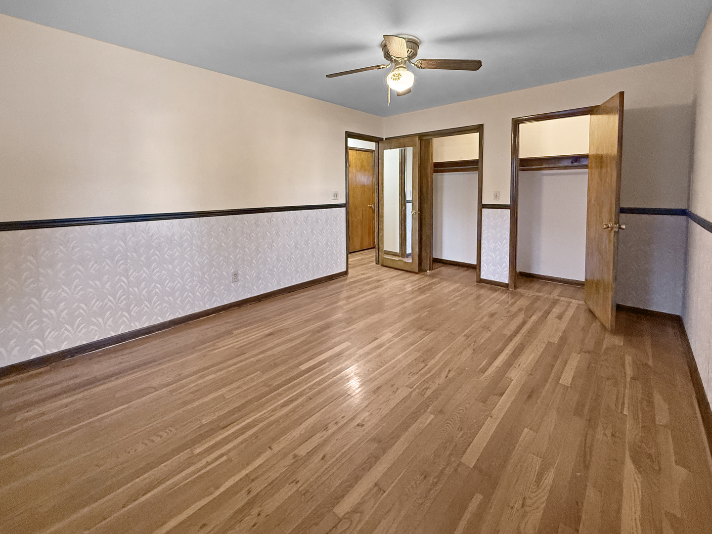 1107 E Fairlawn Drive Property Photo 11