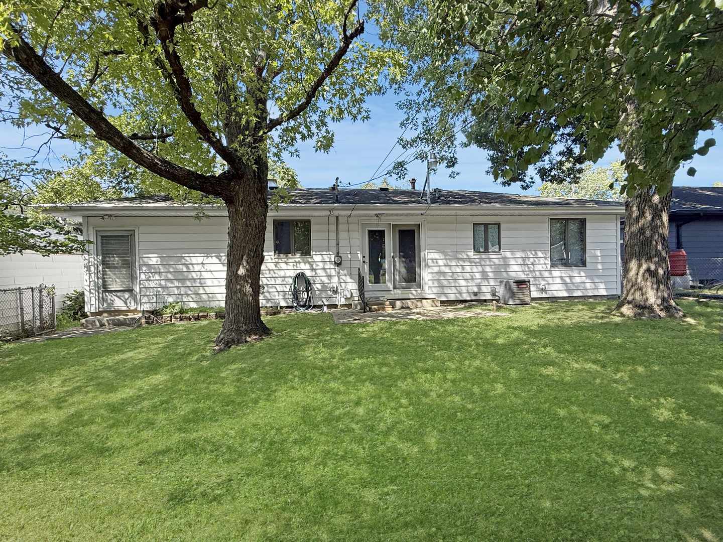 1107 E Fairlawn Drive Property Photo 16