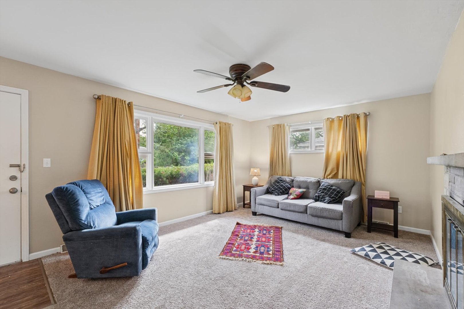 1407 W John Street Property Photo 6