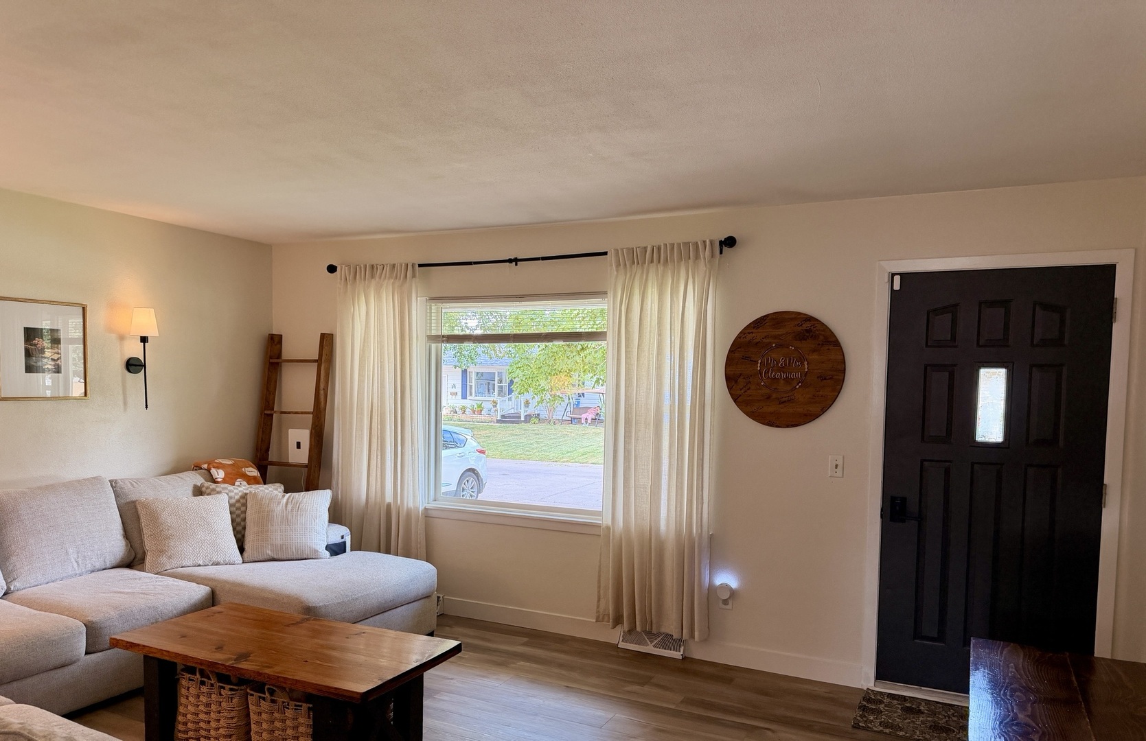 12751054 Property Photo 3