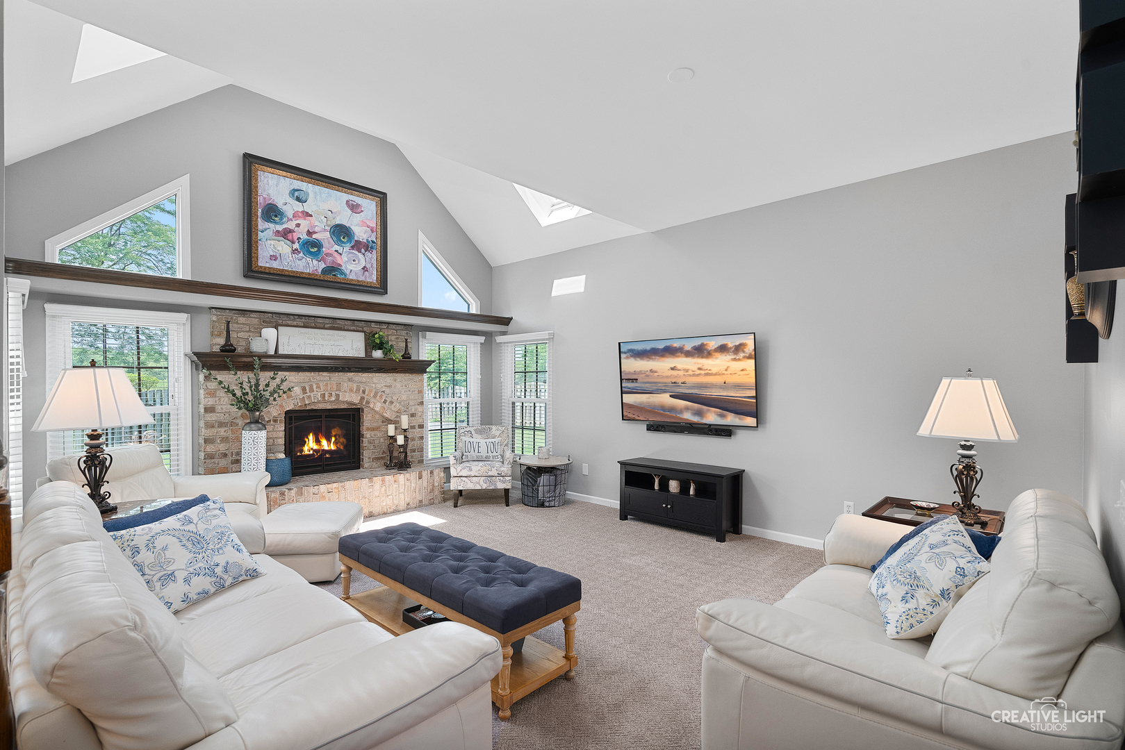 2560 Surrey Court Property Photo 10