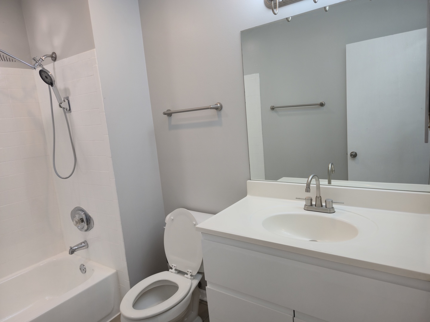 1350 S Lorraine Road E Property Photo 3