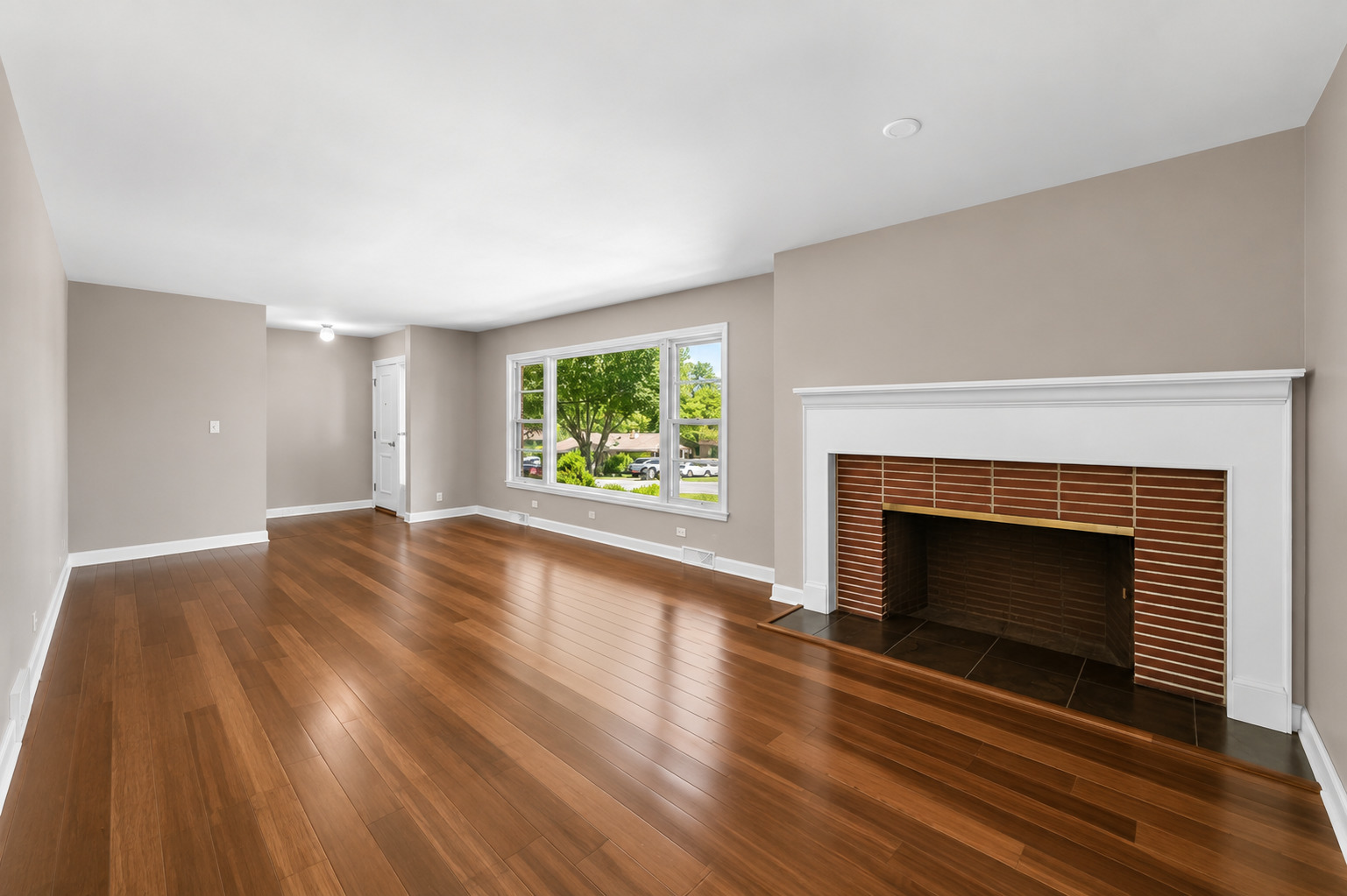 824 Skyline Drive Property Photo 5
