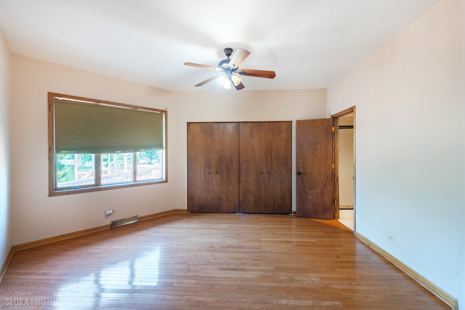 22w569 Glen Court Property Photo 42