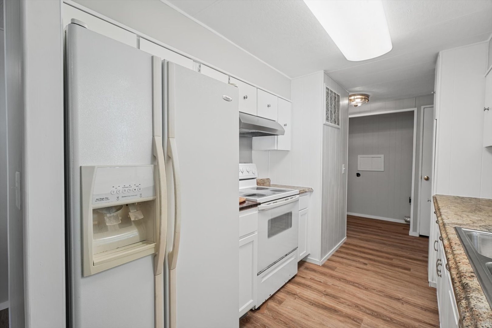 702 W Park Street Property Photo 13