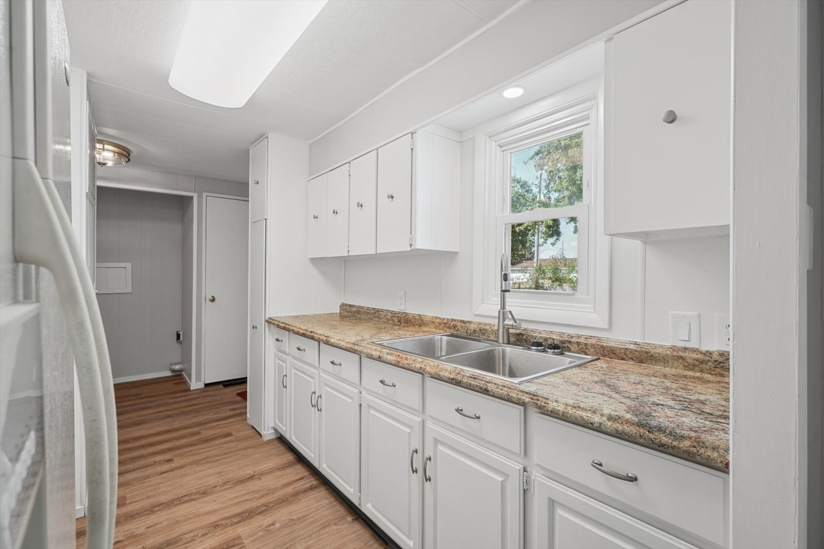 702 W Park Street Property Photo 14