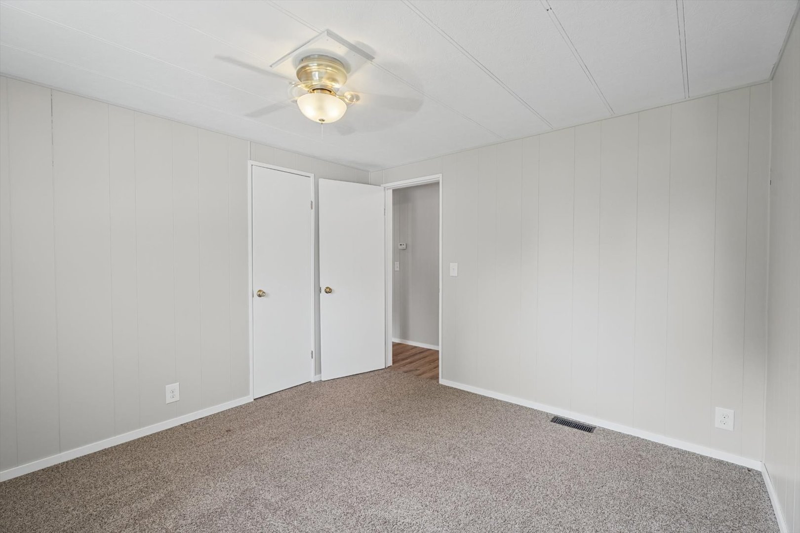 702 W Park Street Property Photo 21