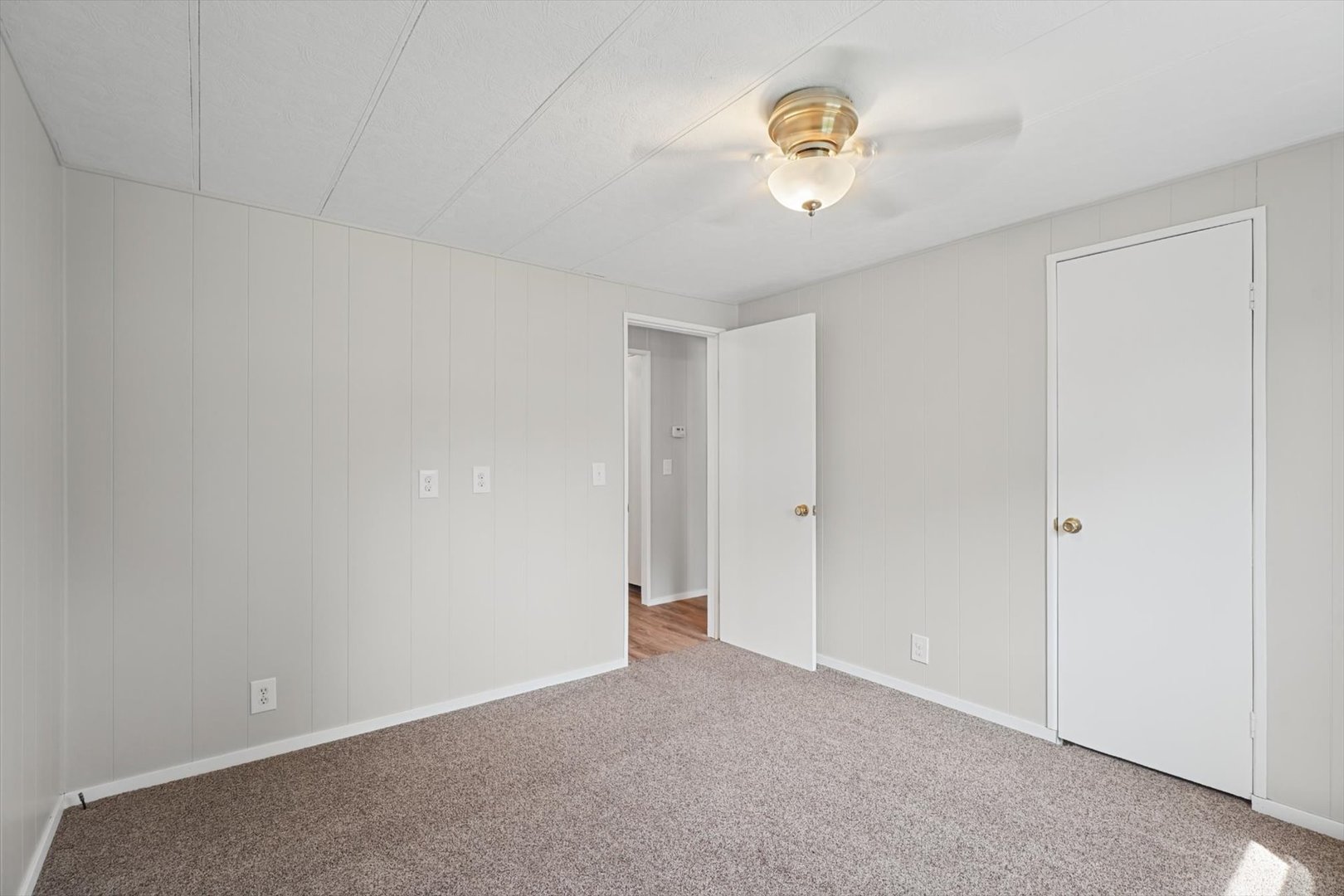 702 W Park Street Property Photo 23